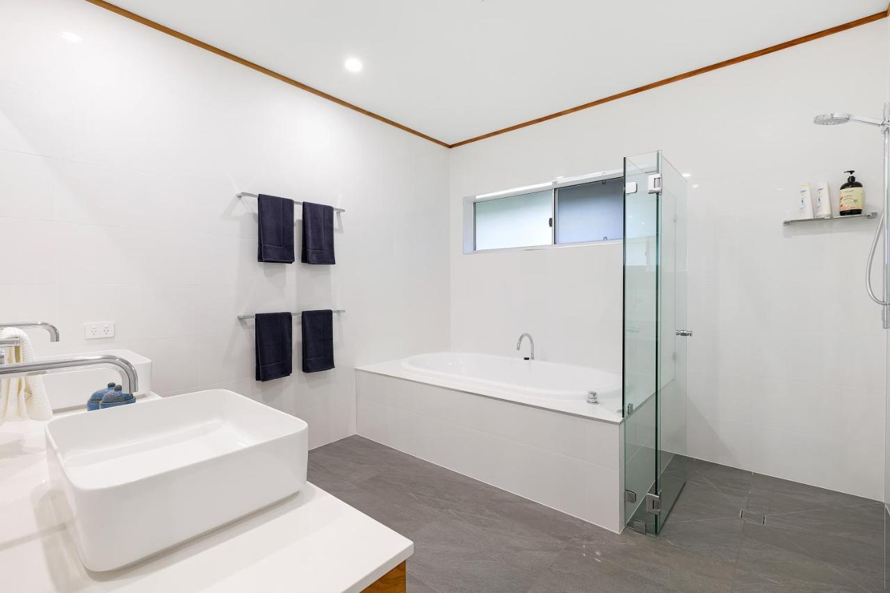 Yangaro Villa Airlie Beach Buitenkant foto